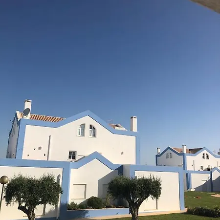 Дом отдыха Alto Do Perogil E4 Тавира